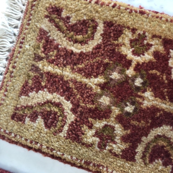 Hand Woven Rug - Picture 9 of 16